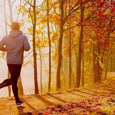 Rudens ir klāt! Kā sportošana palīdz cīnīties ar rudens nogurumu?